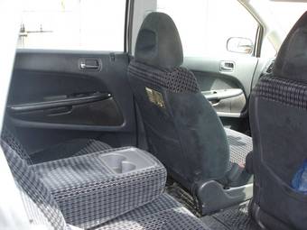 2000 Honda Stream Pictures