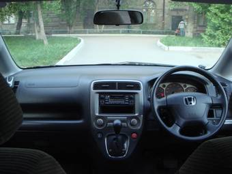 2000 Honda Stream Photos