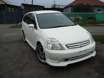 2000 Honda Stream Pics