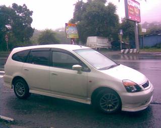 2000 Honda Stream Photos