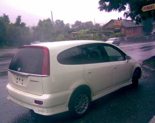 2000 Honda Stream Photos