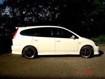 2000 Honda Stream Pictures