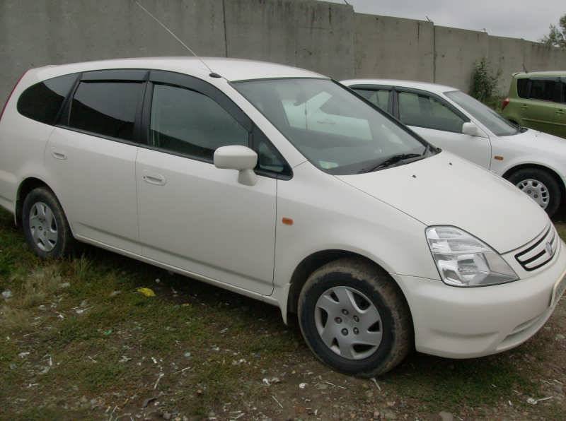 Хонда стрим 2000