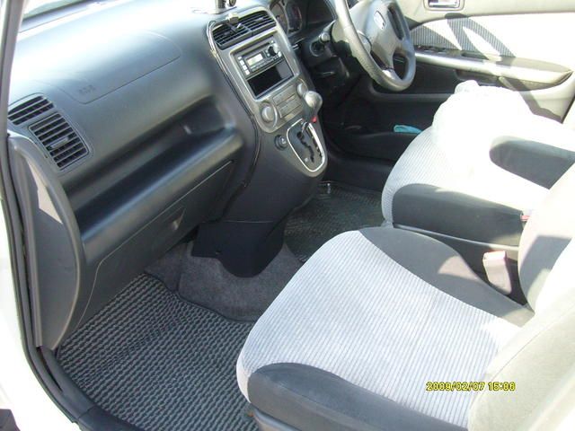 2001 Honda Stream