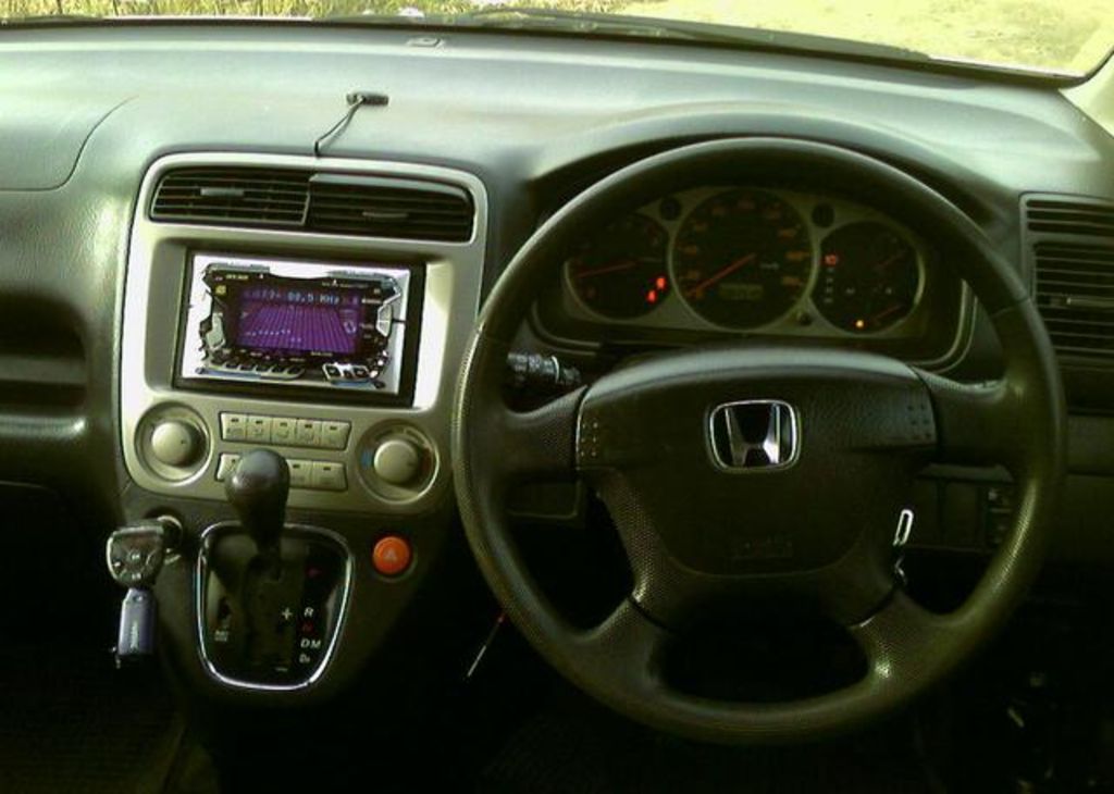 2001 Honda Stream