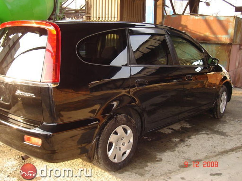 2001 Honda Stream