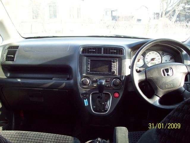 2001 Honda Stream