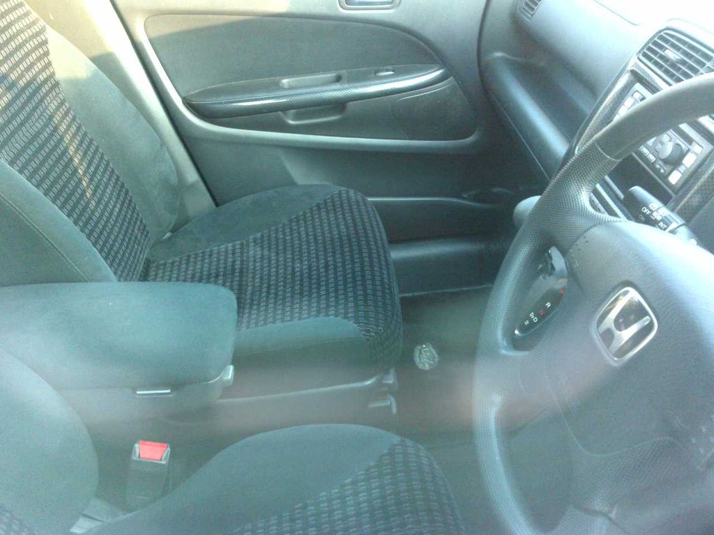 2001 Honda Stream