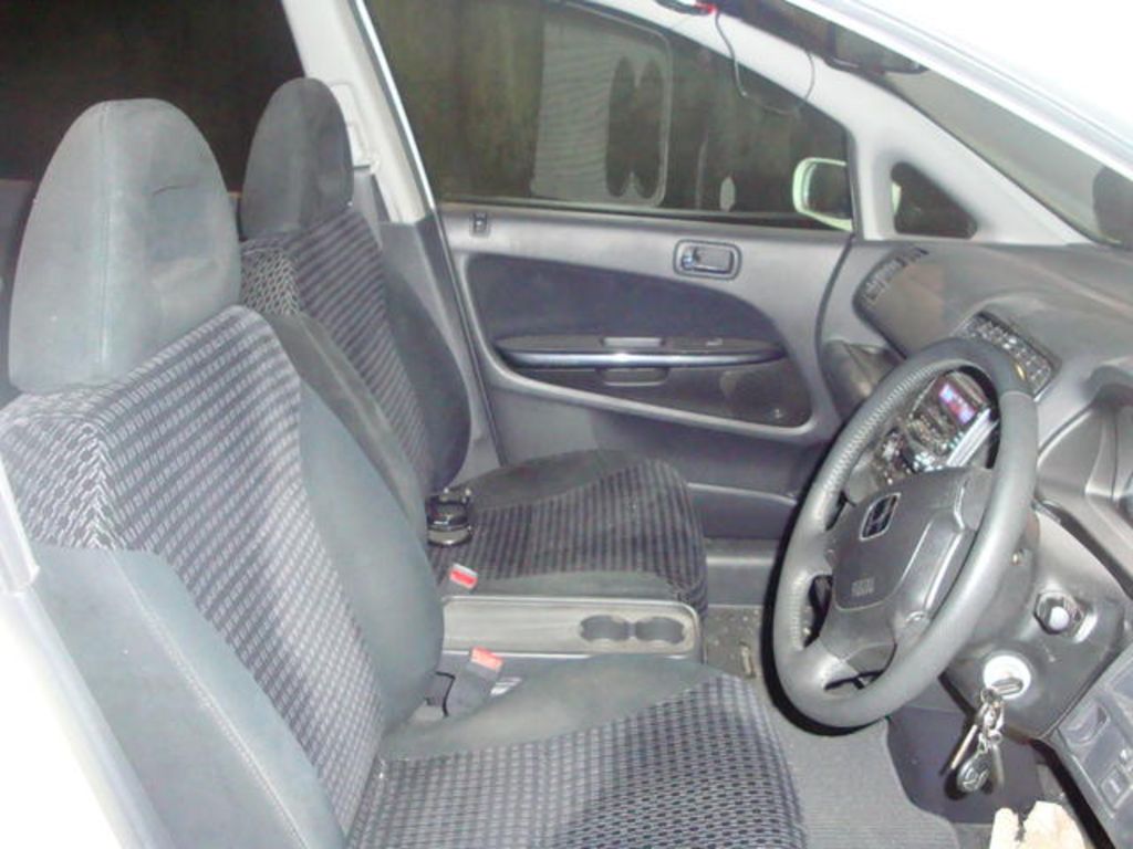 2001 Honda Stream