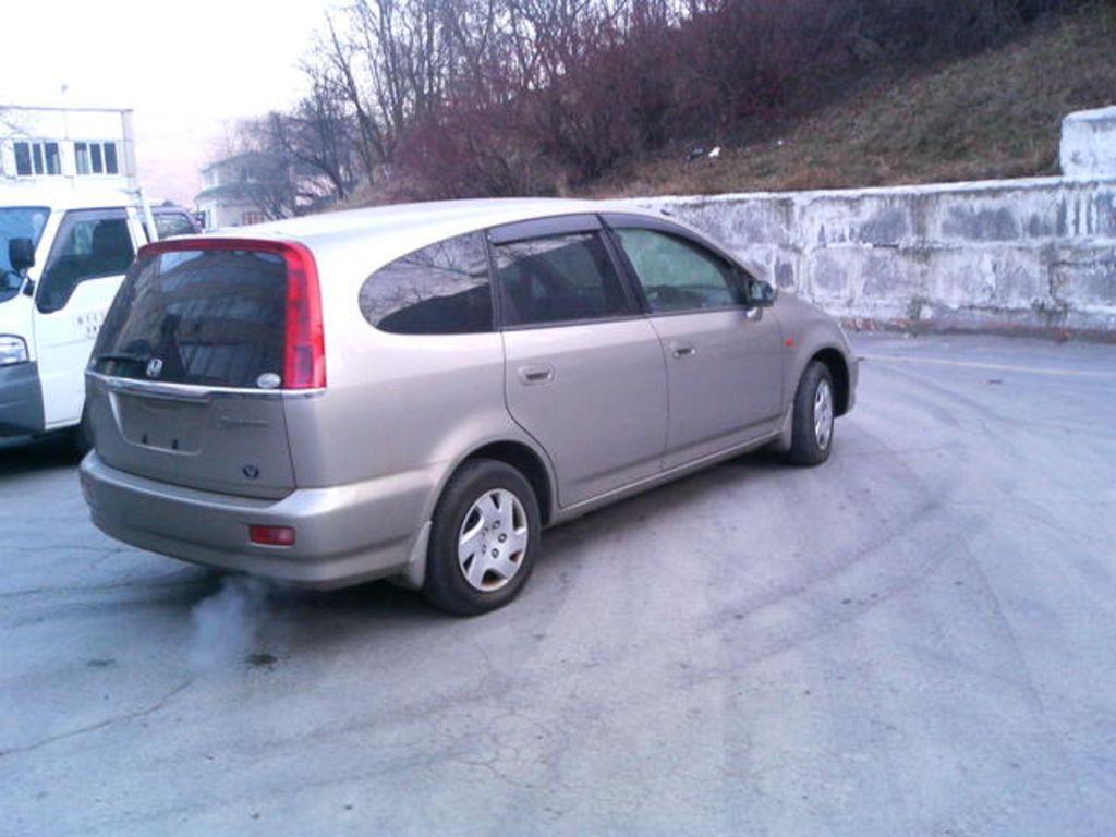 2001 Honda Stream