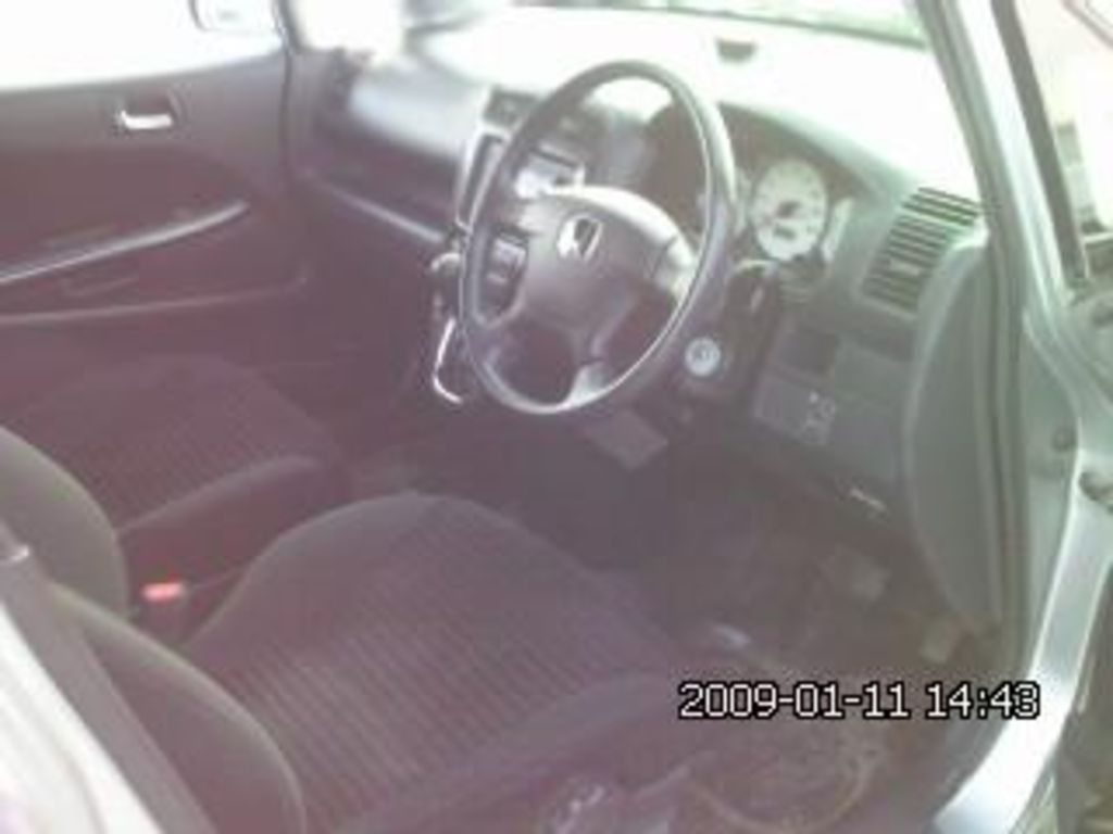 2001 Honda Stream