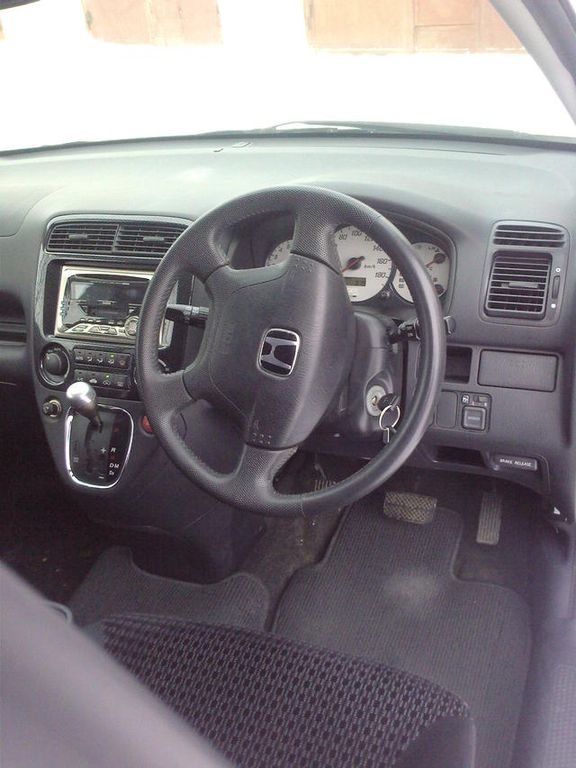 2001 Honda Stream