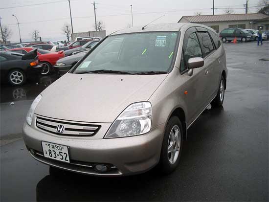 2001 Honda Stream Photos