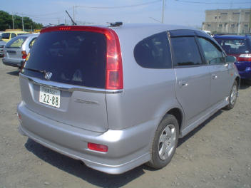 2001 Honda Stream Pictures