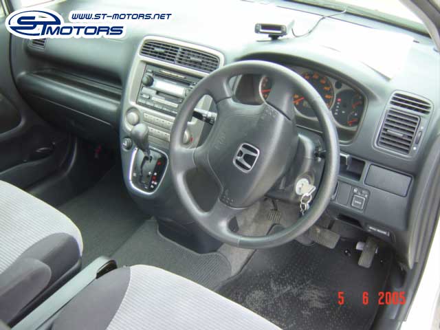 2001 Honda Stream Pics