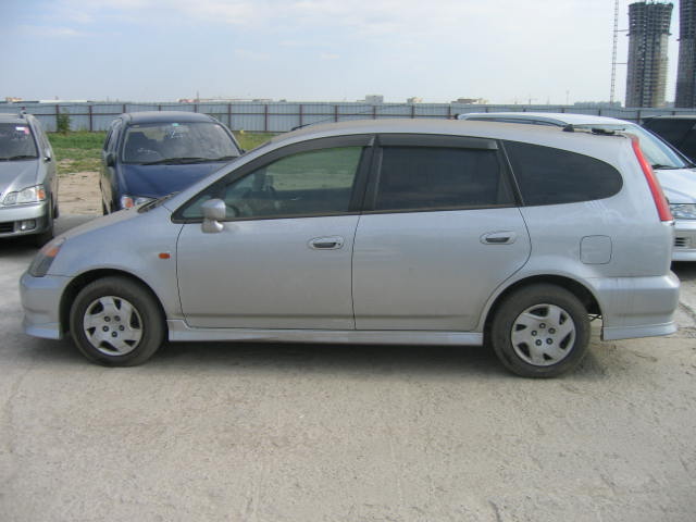 2001 Honda Stream Pictures