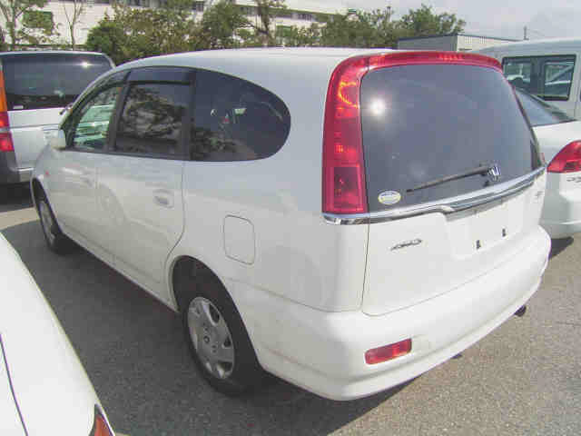 2001 Honda Stream Photos