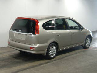 2001 Honda Stream Photos