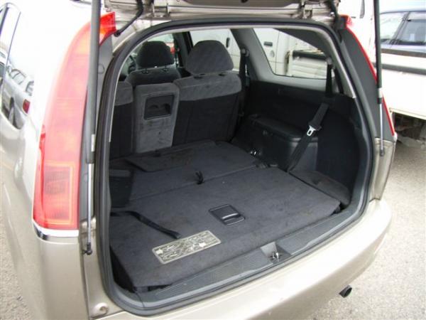 2001 Honda Stream Photos