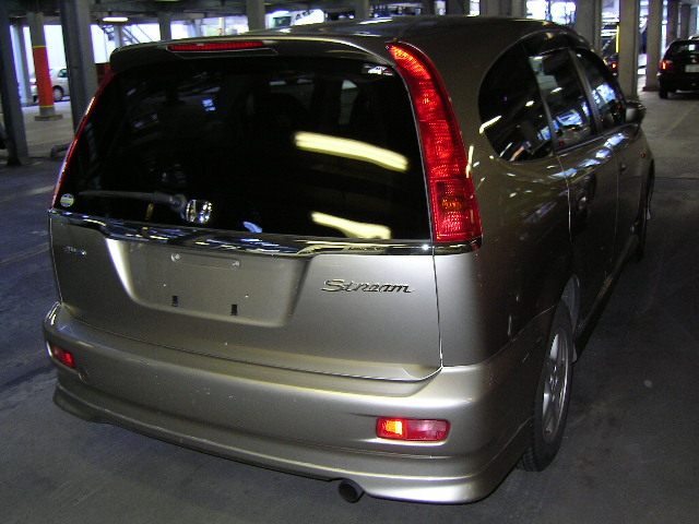 2001 Honda Stream Wallpapers