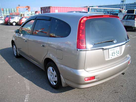 2001 Honda Stream Photos