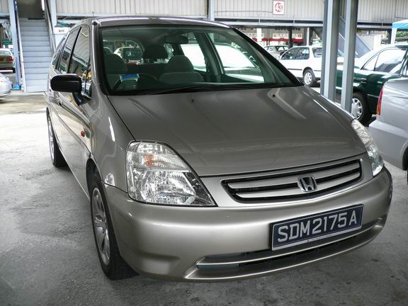 2001 Honda Stream Pictures