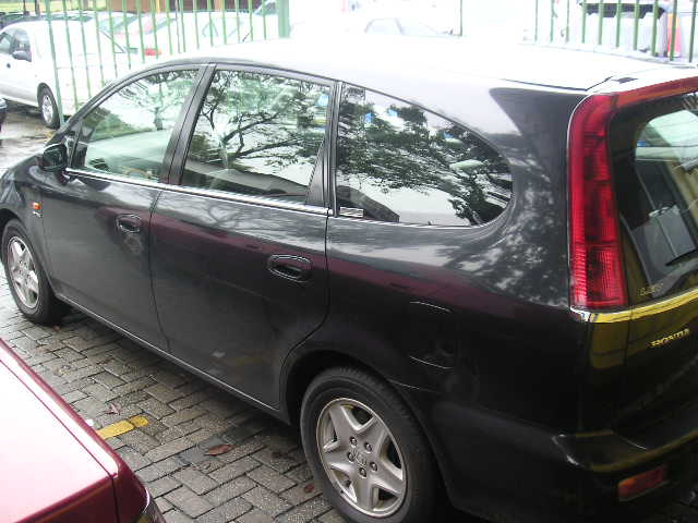 2001 Honda Stream Pictures