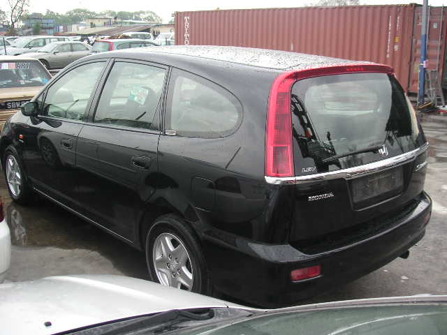 2001 Honda Stream Pictures