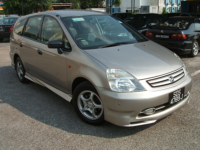 2001 Honda Stream Pictures