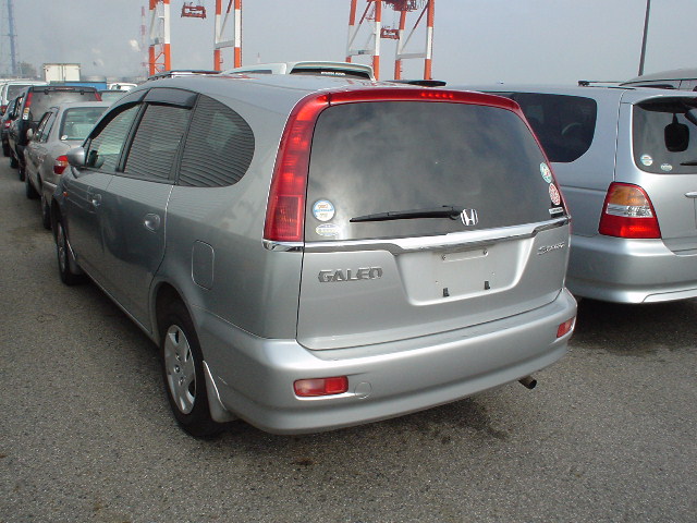 2001 Honda Stream Pics