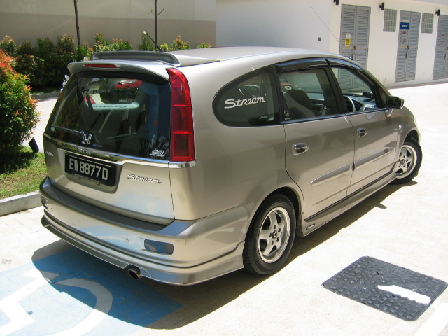 2001 Honda Stream Pictures