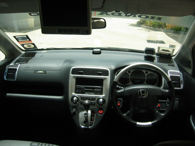 2001 Honda Stream Pictures