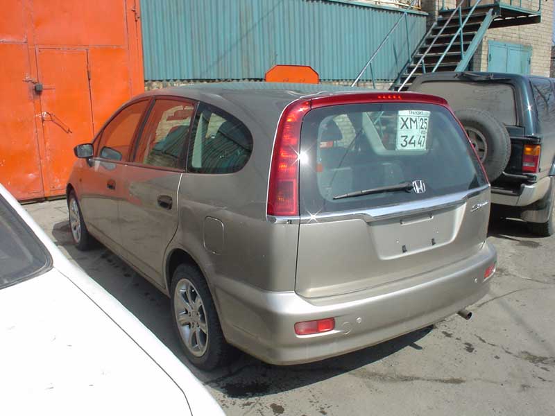 2001 Honda Stream Pictures