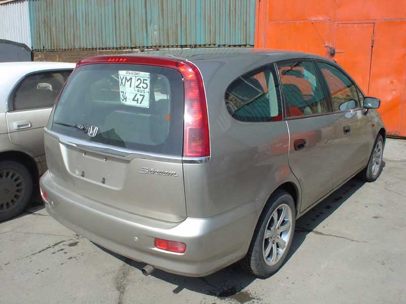 2001 Honda Stream Pics