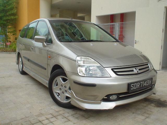 2001 Honda Stream Wallpapers