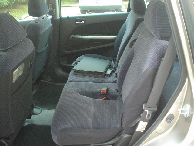 2001 Honda Stream Pictures