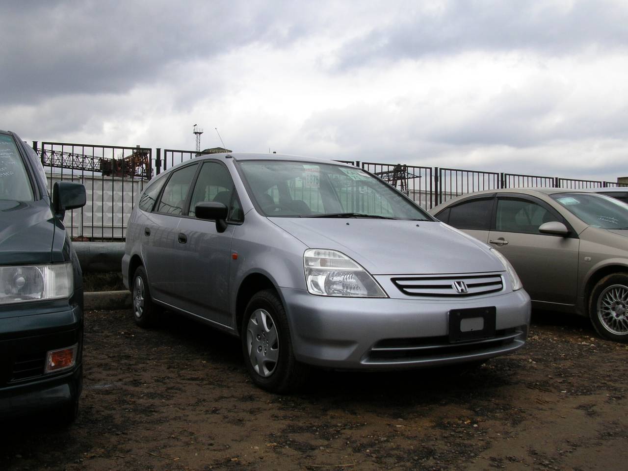 2001 Honda Stream Pictures