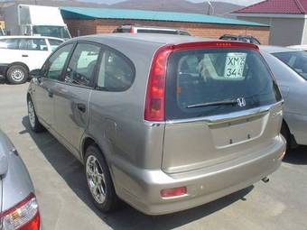 2001 Honda Stream Photos