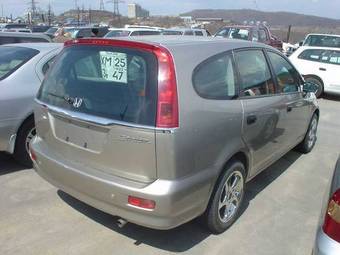 2001 Honda Stream Photos