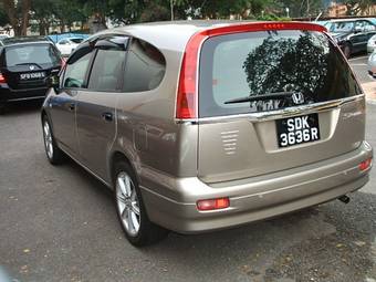 2001 Honda Stream Photos
