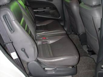 2001 Honda Stream Photos