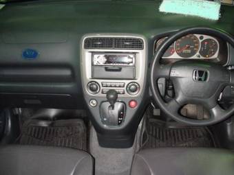 2001 Honda Stream Photos