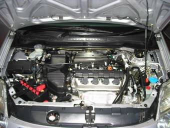 2001 Honda Stream Photos