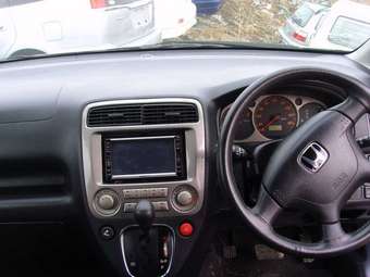 2001 Honda Stream Photos