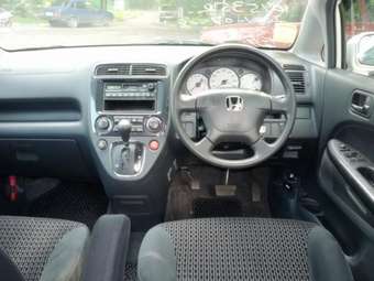 2001 Honda Stream Photos