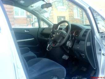 2001 Honda Stream Photos