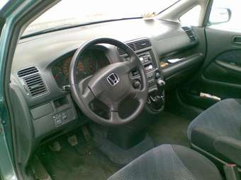 2001 Honda Stream Photos