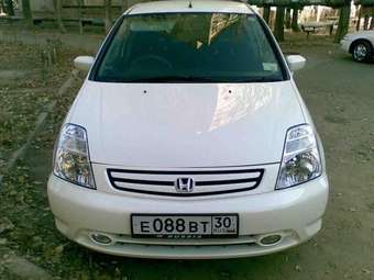 2001 Honda Stream Photos