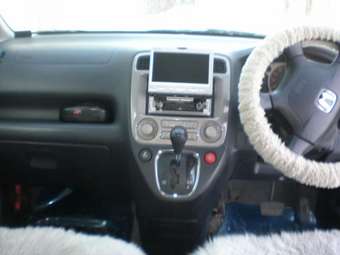 2001 Honda Stream Images