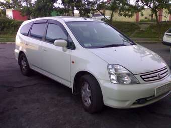 2001 Honda Stream Photos